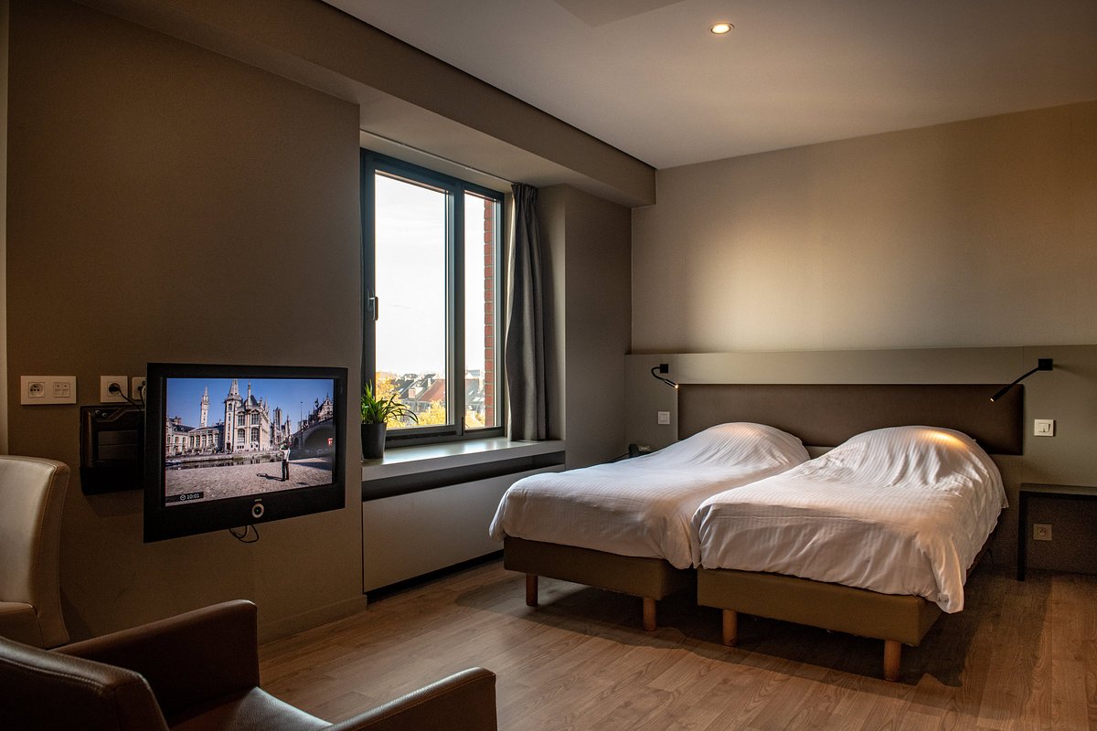 Aparthotel Castelnou, hotel in Ghent