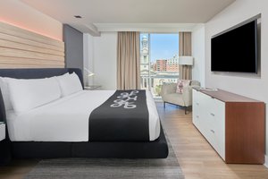 Room & Suite
