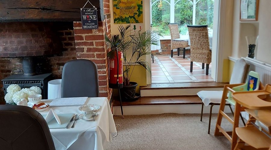 Breakfast Room