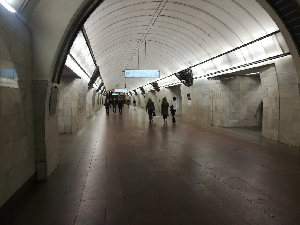 Станция Цветной Бульвар Фото