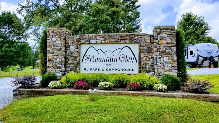 Entrance at Mountain Glen RV Park & Campground