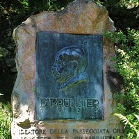 Cippo A D. Prunster
