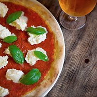 The best pizzas and local beers you can get!