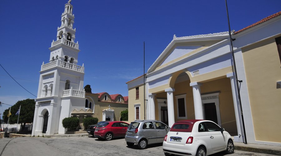 Ekklisia Isodia Theotokou - with our rented Fiat 500
