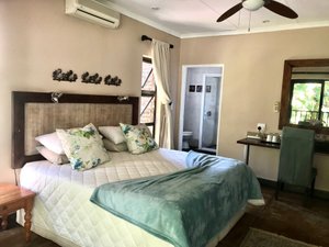 Room & Suite
