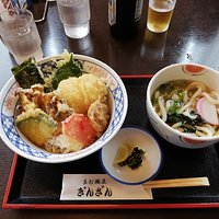 鱧(はも)ときのこの天丼セット。