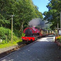 Newby Bridge Halt, 'Repulse' returning from Lakeside
