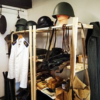 altri oggetti militari in attesa di collocazione
