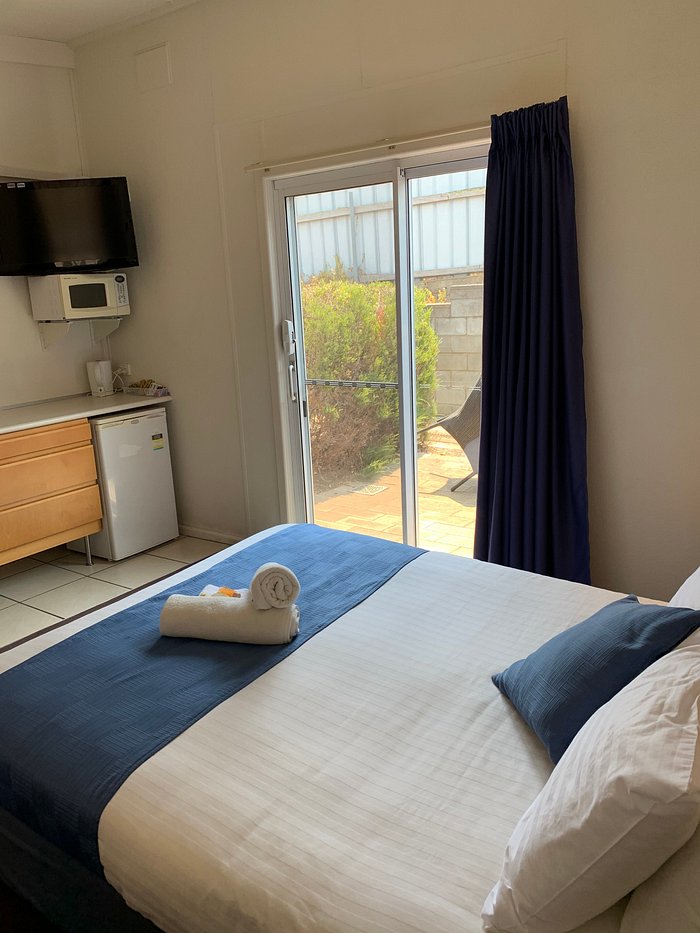 Hamilton Hume Motor Inn Yass Motel Reviews Photos Rate Comparison Tripadvisor