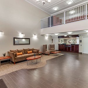 Comfort Suites Red Bluff Lobby.  Walk into a warm and welcoming atmosphere.  Our friendly staff is awaiting your arrival.