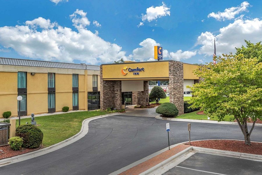 Comfort Inn Shelby Exterior