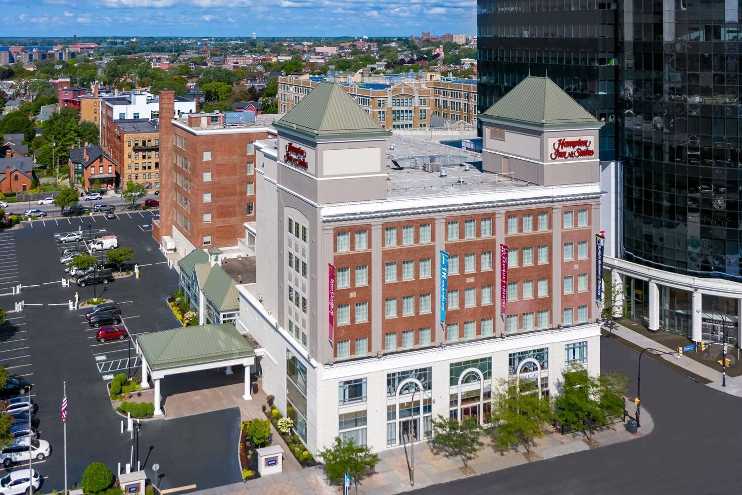 HAMPTON INN SUITES BUFFALO DOWNTOWN 104 1 4 4 Updated 2021   Exterior 