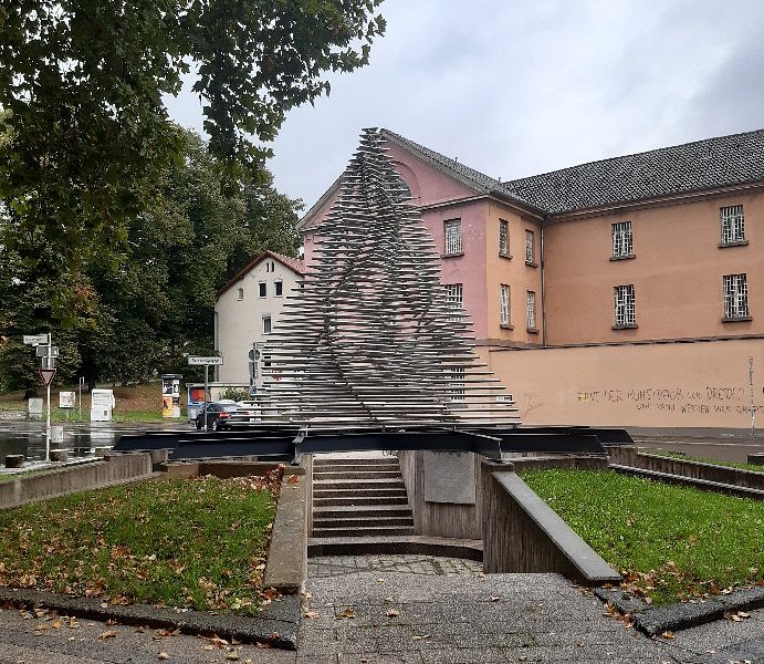 Memorial to the former Gottingen Synagogue image