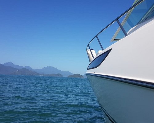 boat tours ubatuba