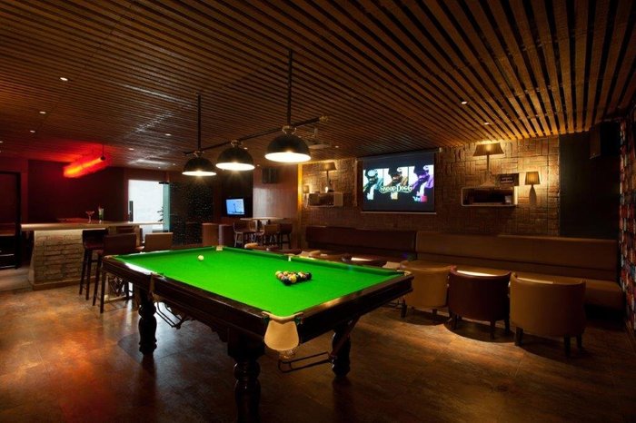 8 Ball Pool Table at Best Price in Ludhiana