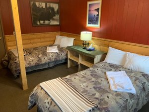 Room & Suite