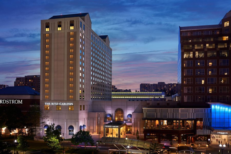 THE RITZ-CARLTON, PENTAGON CITY - Updated 2020 Prices & Hotel Reviews ...