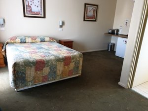 Room & Suite