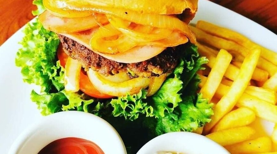 Hamburguesa Deliciosa con papas