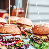 New Gourmet Burger Truck in Town!!