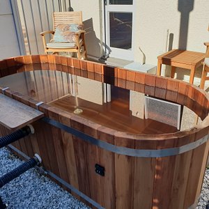 Hot Tub - Only available with selected unit's(A Hot tub unit or a superior room) 