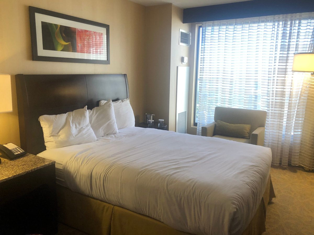 DOUBLETREE BY HILTON HOTEL SANTA ANA - ORANGE COUNTY AIRPORT $135 ...