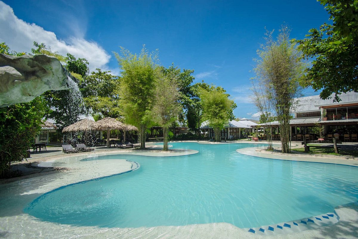 Almont Inland Resort, hotel in Mindanao