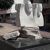 Libros y Dedos