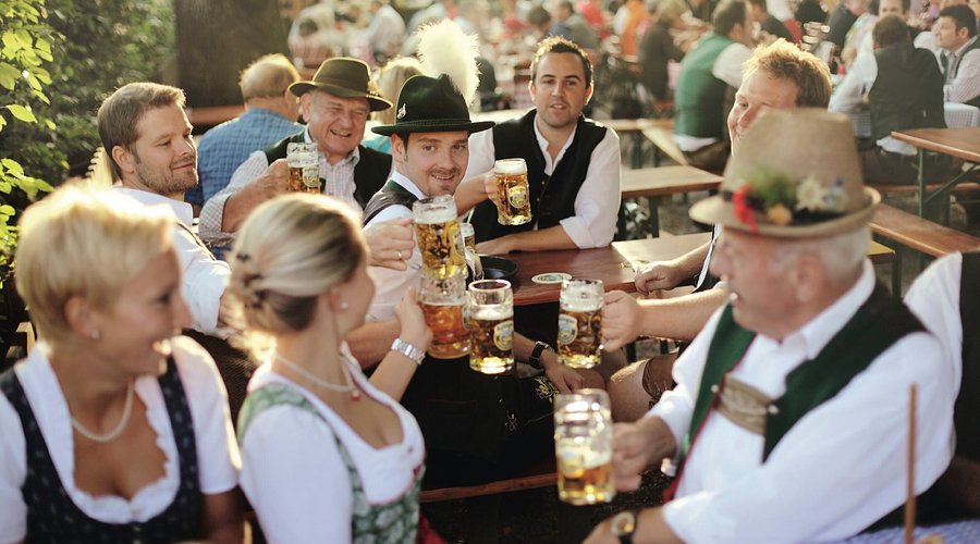Perfekt für einen lauen-Sommerabend: Unser Biergarten