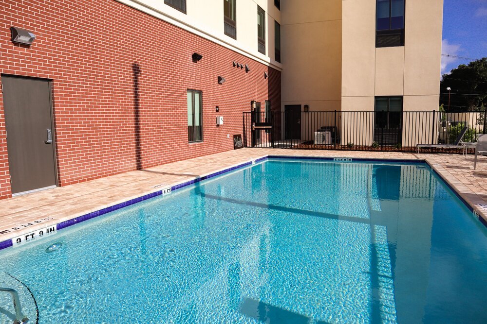 Comfort Suites Gainesville Near University Pool Pictures Reviews   Heated Saltwater Pool 