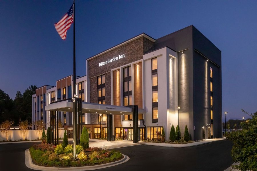 HILTON GARDEN INN ASHEVILLE SOUTH $88 ($̶1̶0̶9̶) - Updated 2022 Prices ...