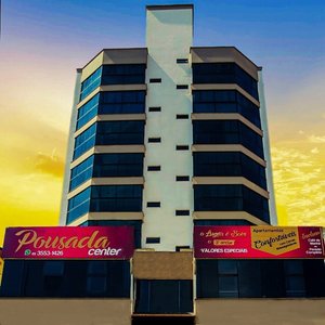 Predio da Pousada Center
