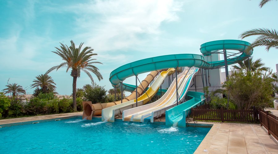 Piscine Toboggan