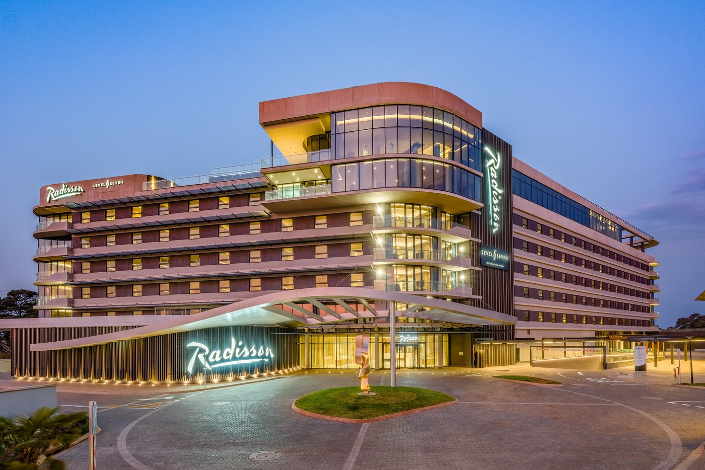 RADISSON HOTEL & CONVENTION CENTRE, JOHANNESBURG, O.R. TAMBO AIRPORT ...