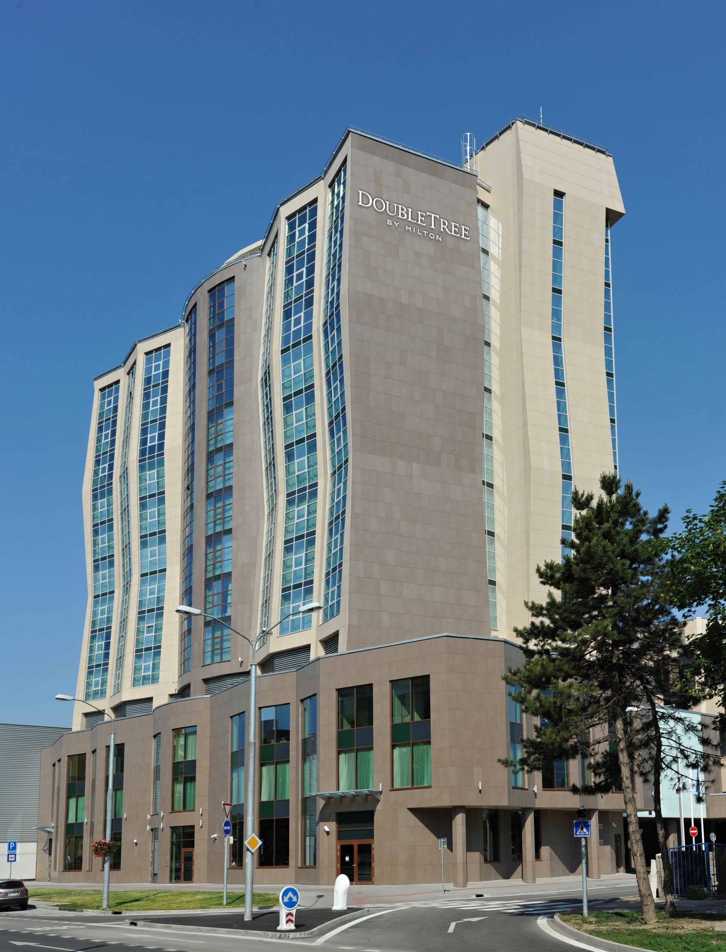 DOUBLETREE BY HILTON HOTEL BRATISLAVA (Bratislava, Slowakije) - Foto's ...