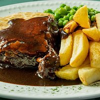 Steak Pie with Old Peculier Gravy