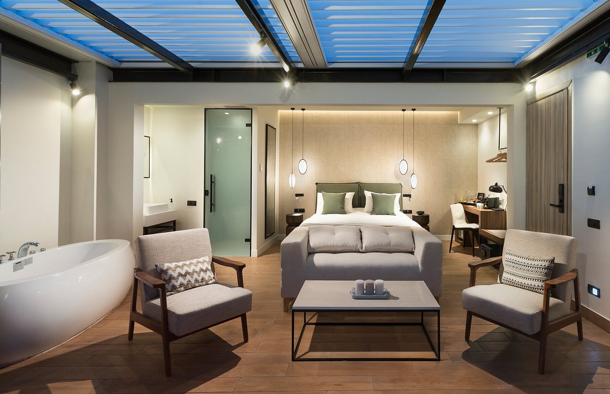 The Residence – Christokopidou Hotel &amp; SPA, hotel in Athens