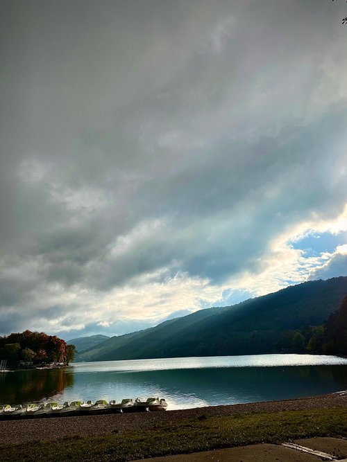 HOTEL-RESTAURANT LE GRAND LAC - Updated 2022 (Laffrey, France)