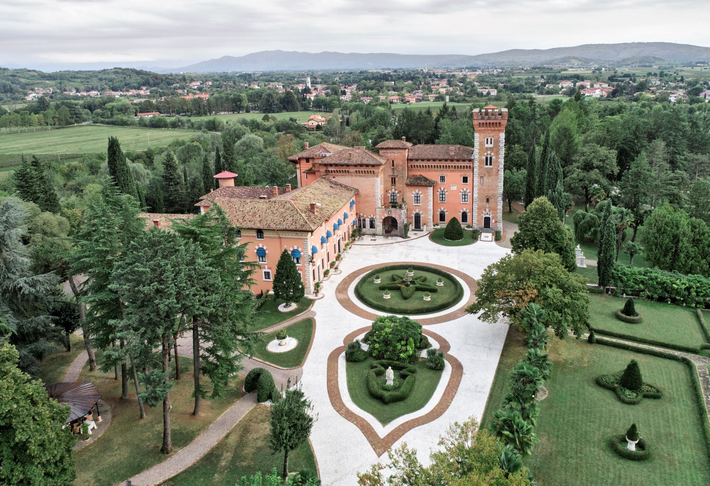 Castello Di Spessa Di Capriva Del Friuli - 2022 Alles Wat U Moet Weten ...