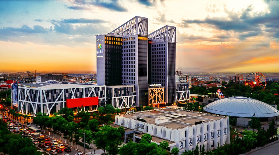 Le Park Mall Hotel & Conference Center vous souhaite la bienvenue.