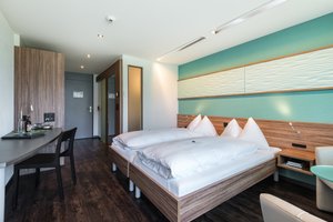 Room & Suite