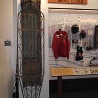 NH – NORTH CONWAY- N.E. SKI MUSEUM – RESCUE SLED