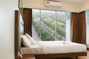 Room & Suite