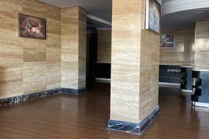 مركز رجال الأعمال وقاعات الفعاليات