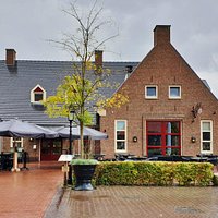 Gasterij De Oatmossche is gunstig gelegen naast het open lucht museum van Oormarsum
