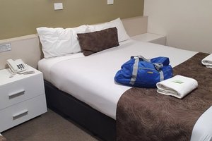 Room & Suite