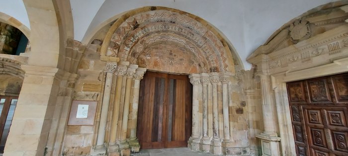 Imagen 10 de Iglesia de San Salvador de Valdedios