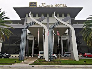 Raia Hotel & Convention Center Terengganu in Kuala Terengganu, image may contain: Hotel, Car, Car Dealership, Urban