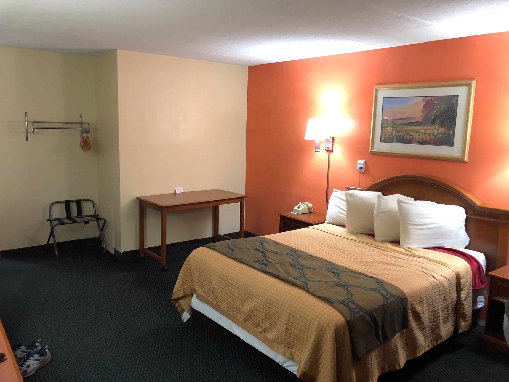 RODEWAY INN Updated 2024 Prices Reviews And Photos   Photo0jpg 