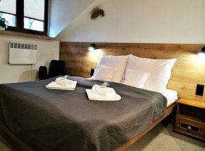 Room & Suite